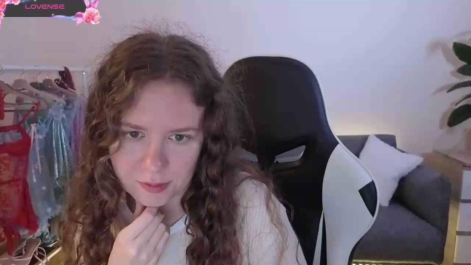 Gallery image thumbnail from BlueFlowerr's myfreecams stream on, 07/11/2026, 19:48 image 3 of 20