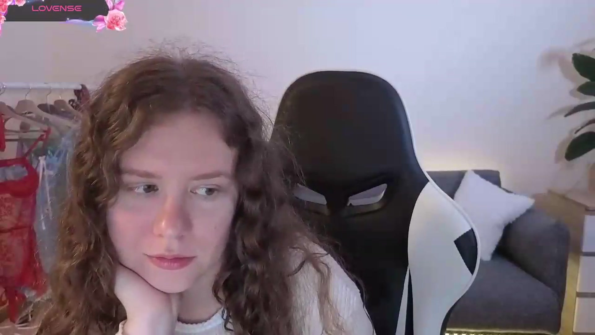 Gallery image thumbnail from BlueFlowerr's myfreecams stream on, 07/11/2026, 19:48 image 9 of 20