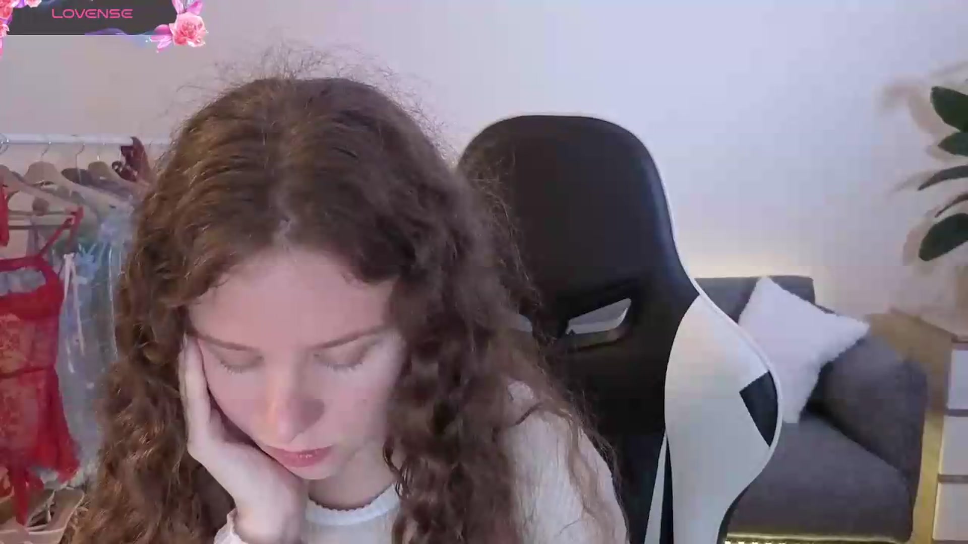 Gallery image thumbnail from BlueFlowerr's myfreecams stream on, 07/11/2026, 19:48 image 6 of 20