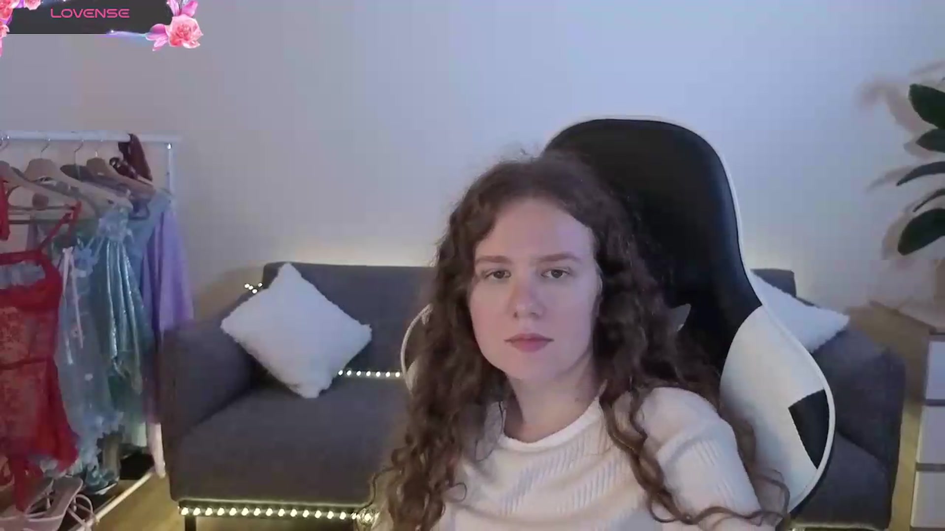 Gallery image thumbnail from BlueFlowerr's myfreecams stream on, 07/11/2026, 21:24 image 9 of 20