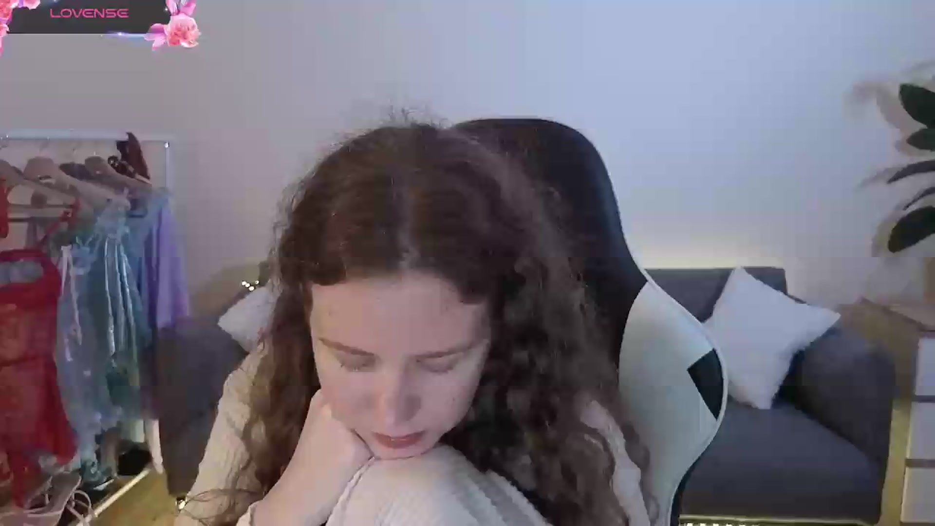 Gallery image thumbnail from BlueFlowerr's myfreecams stream on, 07/11/2026, 21:24 image 20 of 20