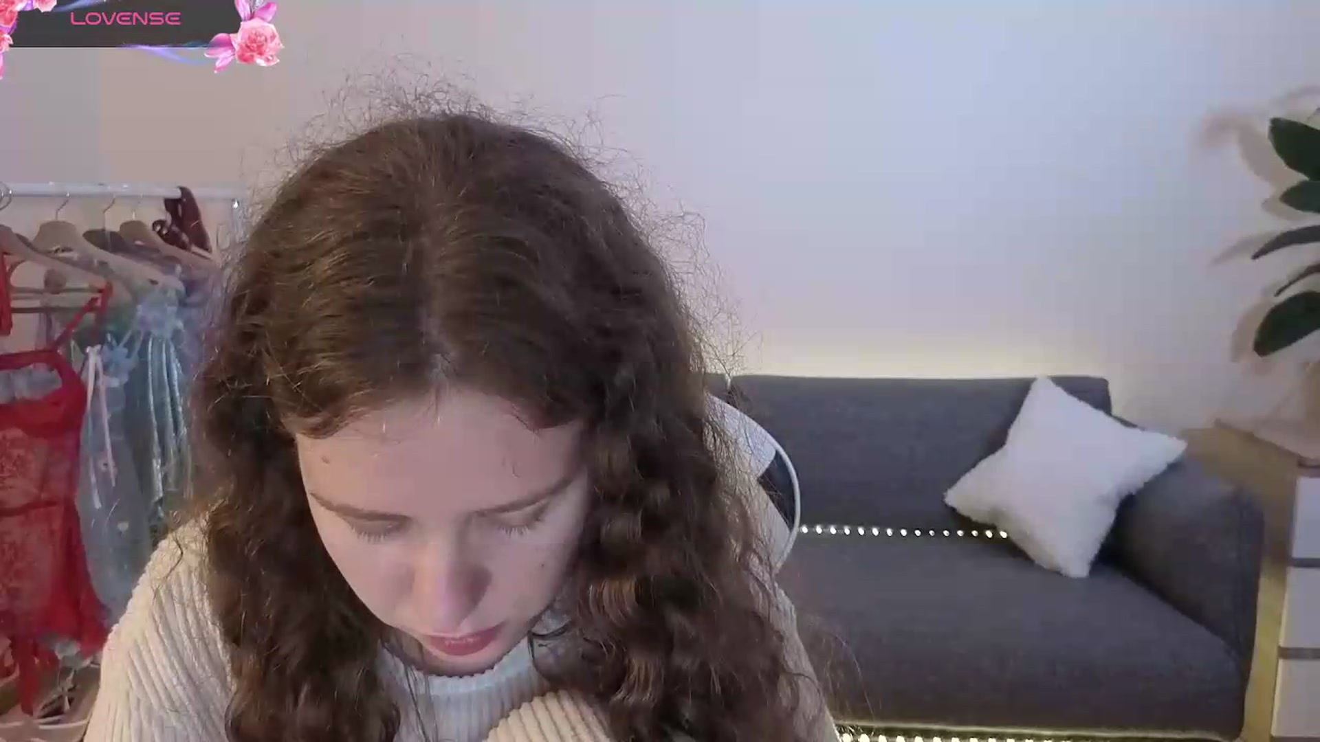 Gallery image thumbnail from BlueFlowerr's myfreecams stream on, 07/11/2026, 22:45 image 4 of 20
