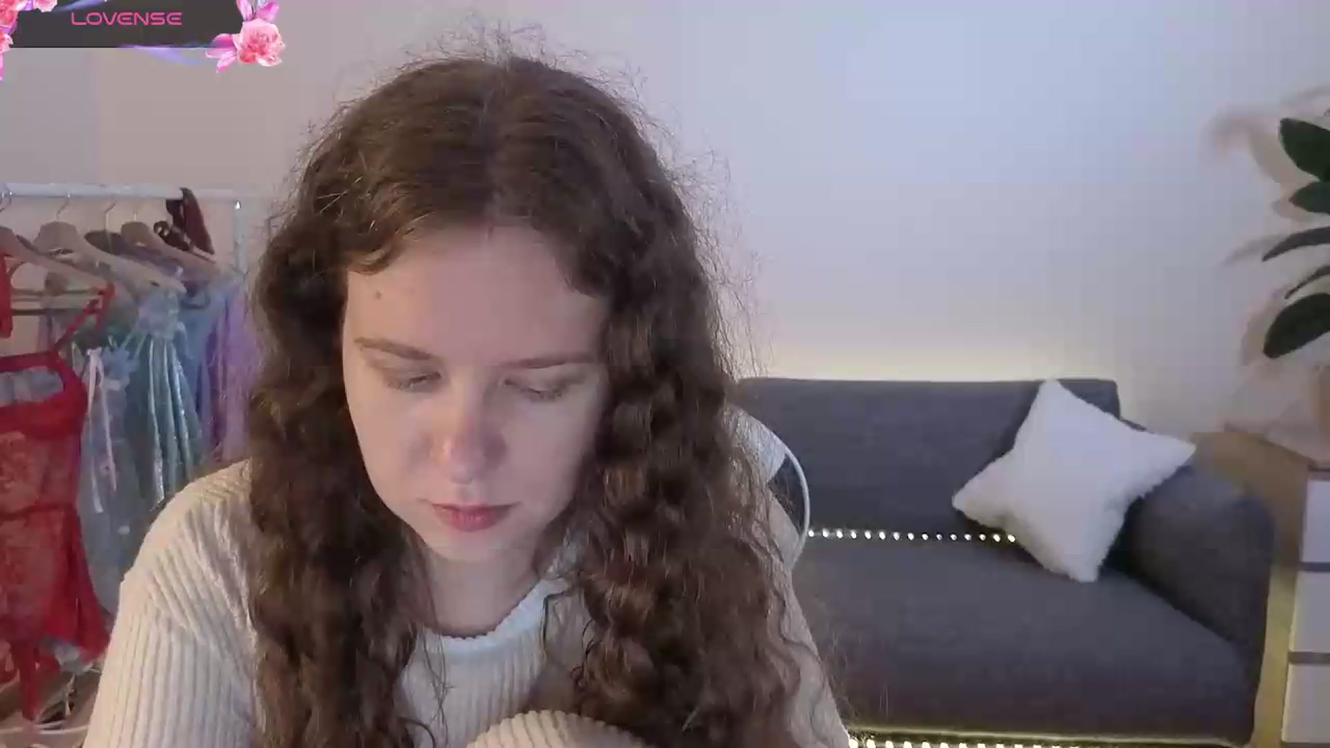 Gallery image thumbnail from BlueFlowerr's myfreecams stream on, 07/11/2026, 22:45 image 6 of 20