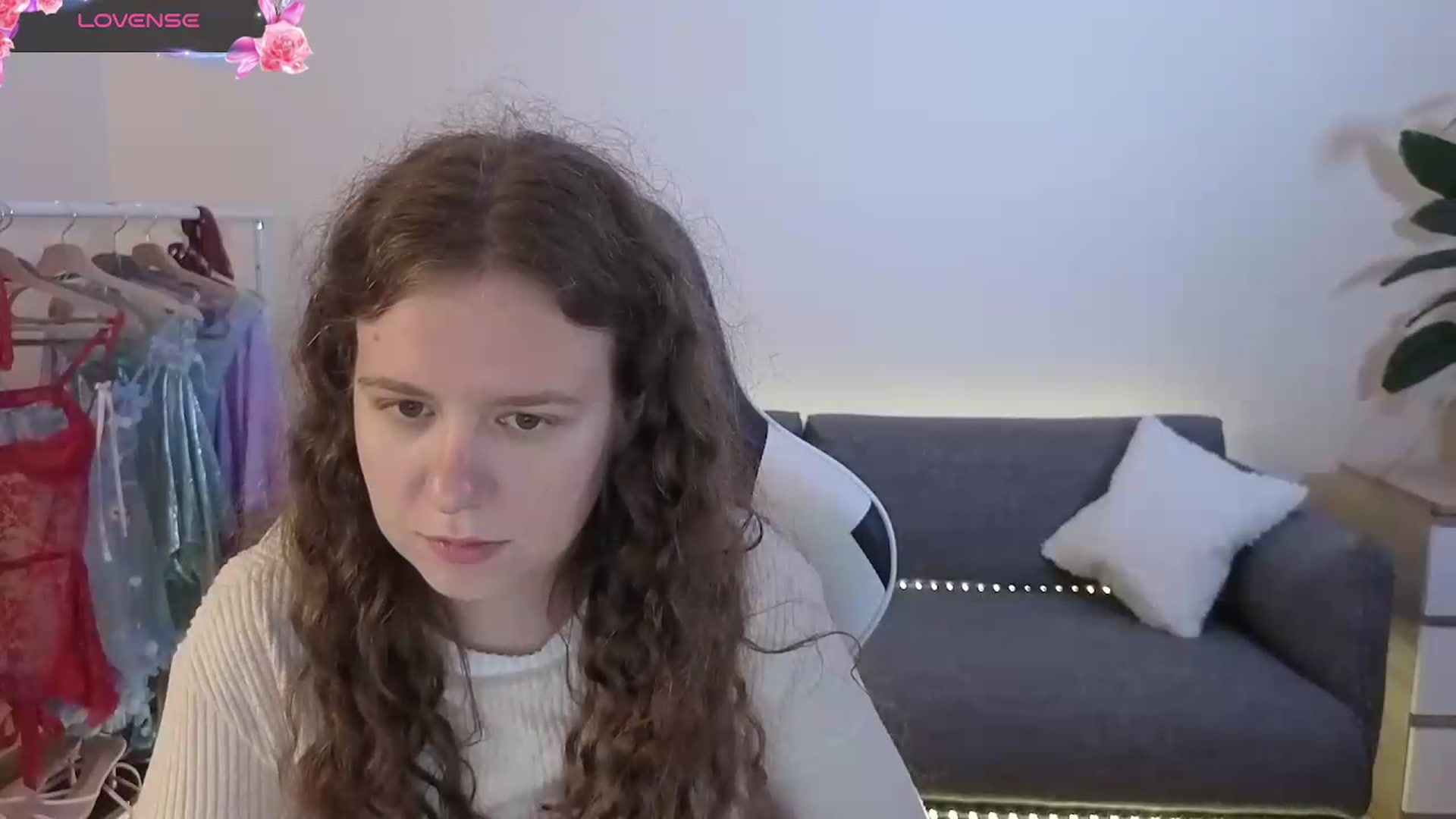 Gallery image thumbnail from BlueFlowerr's myfreecams stream on, 07/11/2026, 22:45 image 16 of 20