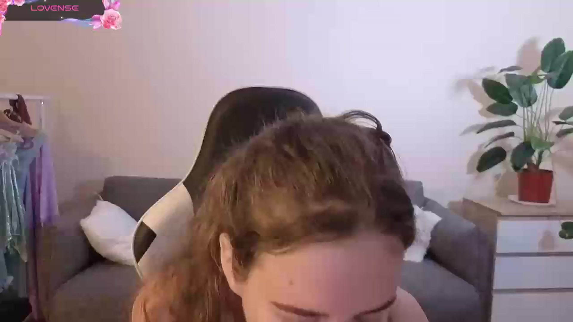 Gallery image thumbnail from BlueFlowerr's myfreecams stream on, 07/15/2026, 19:20 image 5 of 20