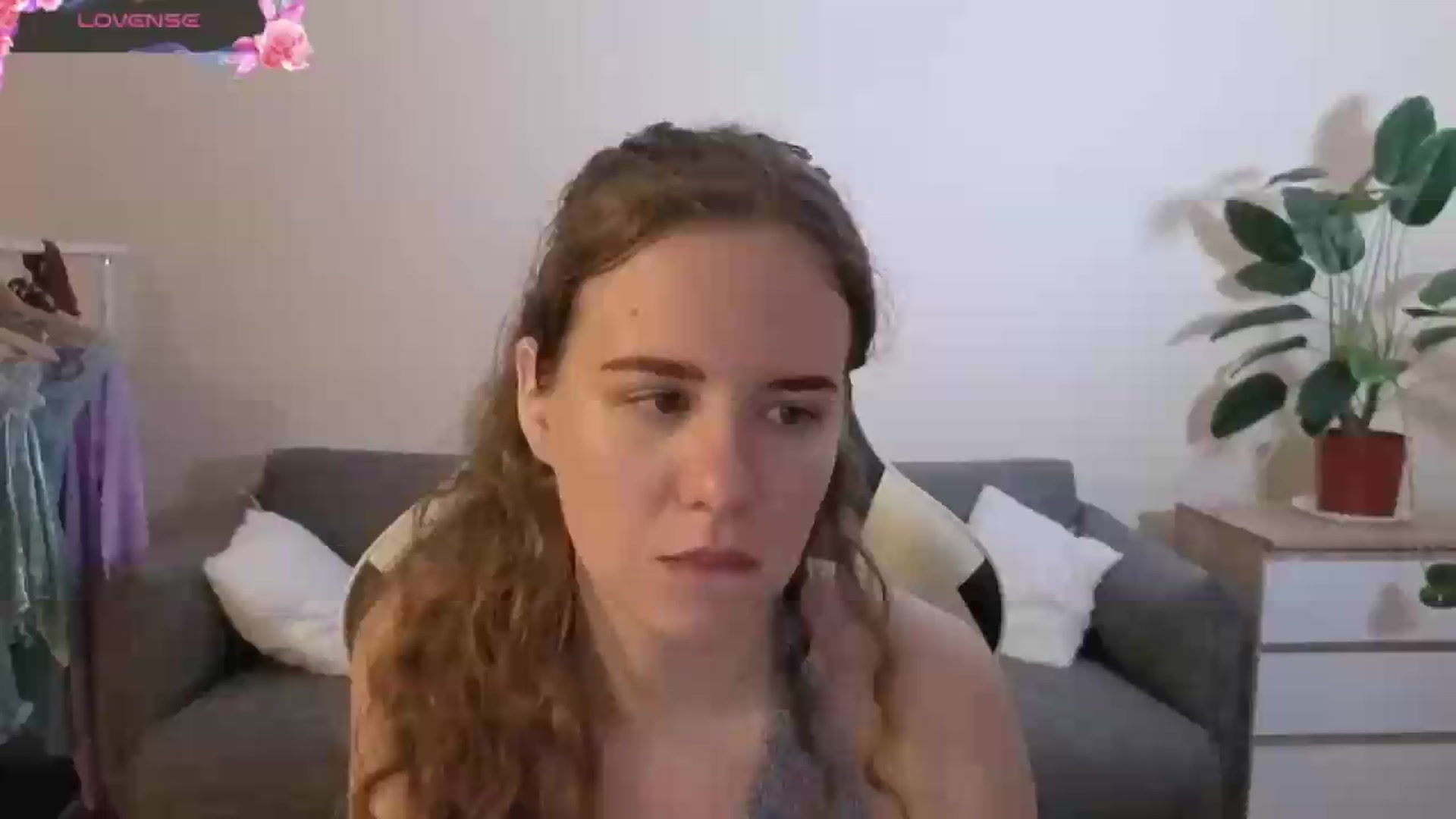 Gallery image thumbnail from BlueFlowerr's myfreecams stream on, 07/15/2026, 19:20 image 4 of 20