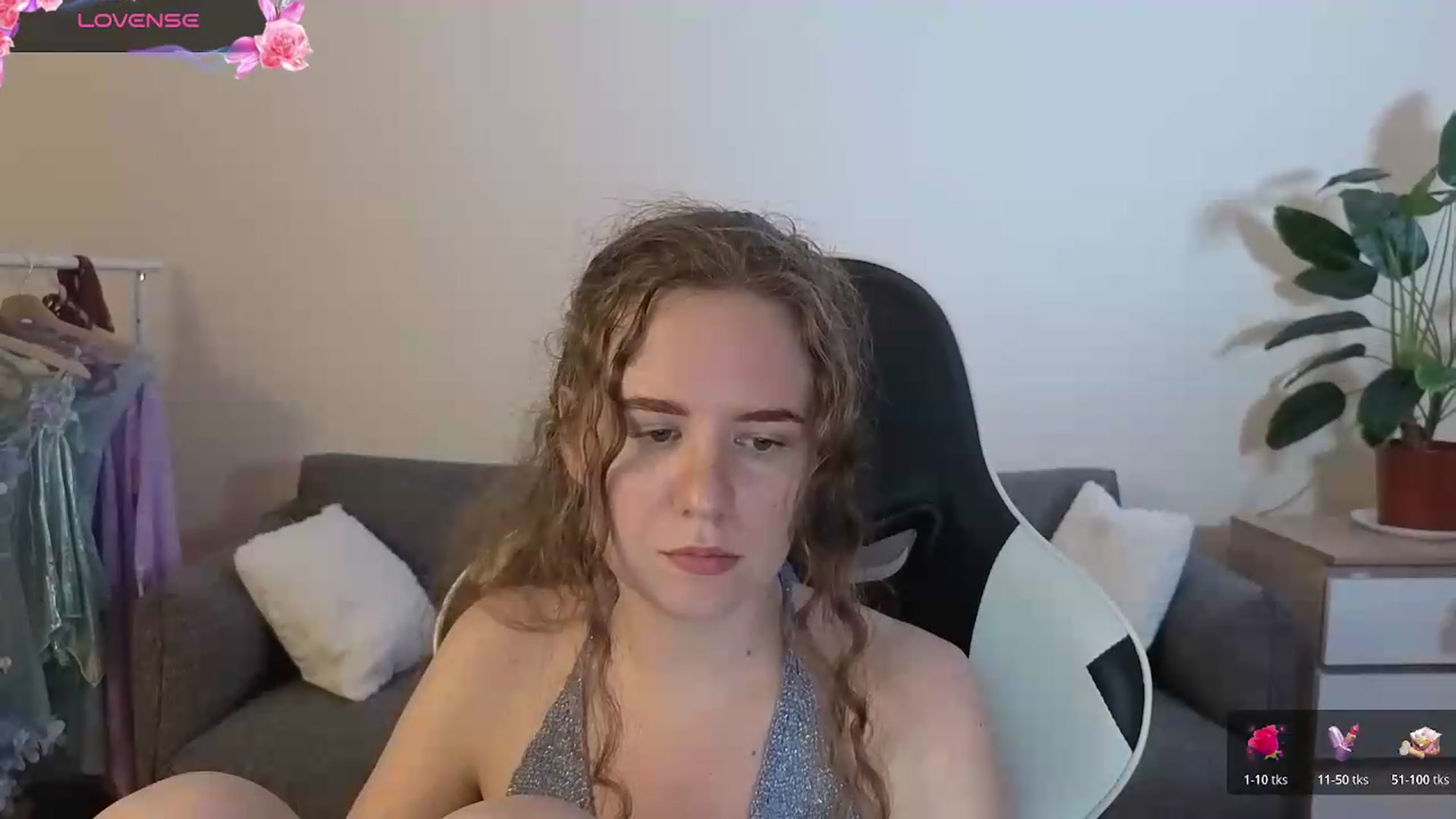 Gallery image thumbnail from BlueFlowerr's myfreecams stream on, 07/15/2026, 22:24 image 20 of 20
