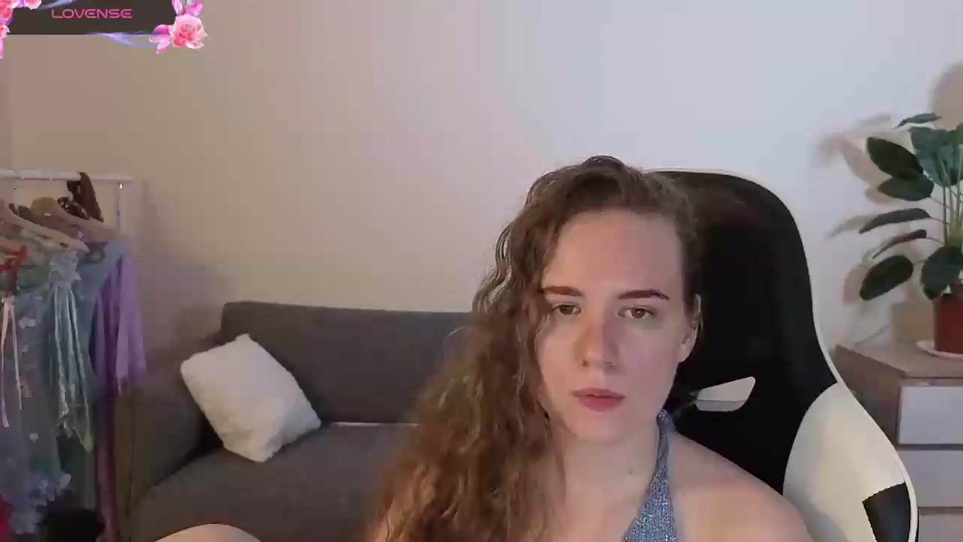 Gallery image thumbnail from BlueFlowerr's myfreecams stream on, 07/15/2026, 23:34 image 13 of 20