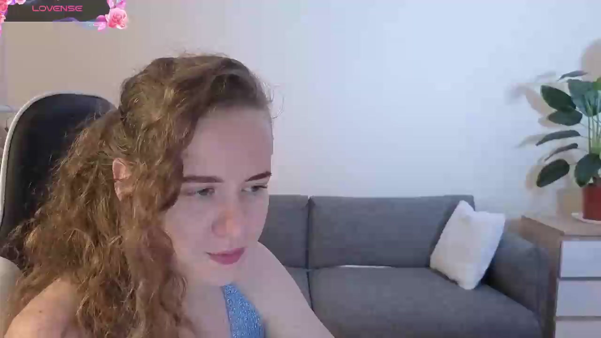 Gallery image thumbnail from BlueFlowerr's myfreecams stream on, 07/15/2026, 23:34 image 18 of 20
