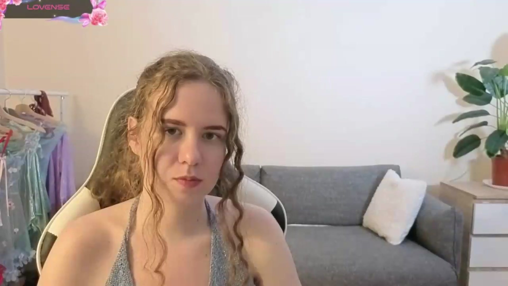 Gallery image thumbnail from BlueFlowerr's myfreecams stream on, 07/15/2026, 23:34 image 2 of 20
