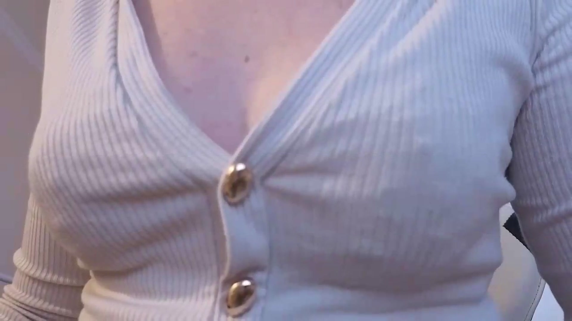 Gallery image thumbnail from BlueFlowerr's myfreecams stream on, 07/16/2026, 20:51 image 12 of 20