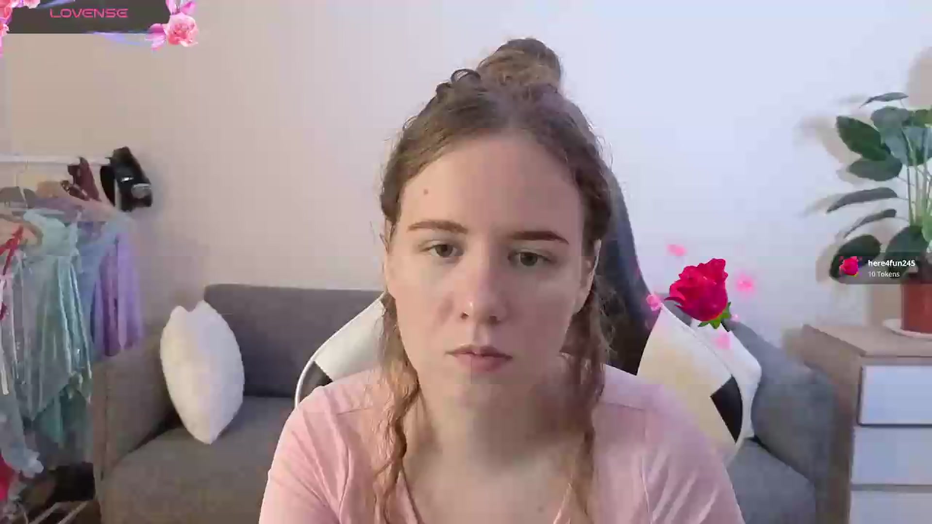 Gallery image thumbnail from BlueFlowerr's myfreecams stream on, 07/17/2026, 15:45 image 18 of 20