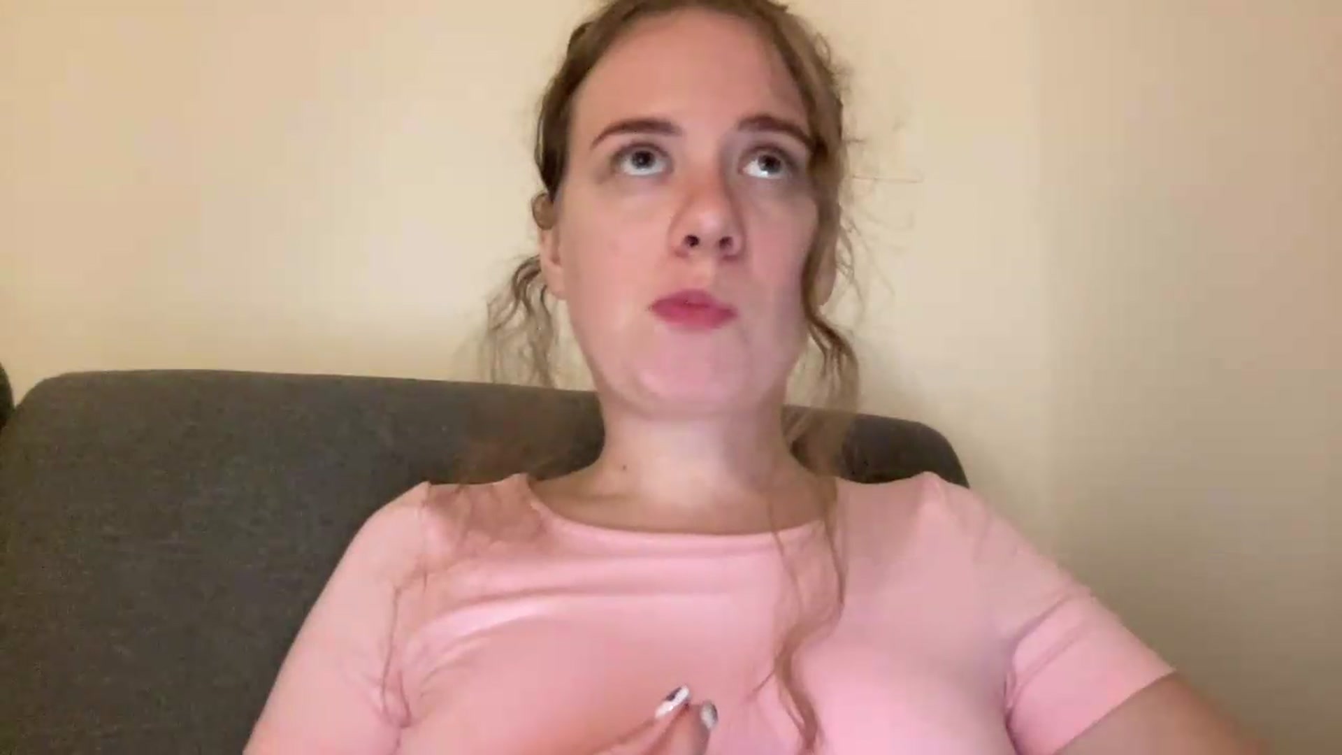 Gallery image thumbnail from BlueFlowerr's myfreecams stream on, 07/17/2026, 21:51 image 3 of 20