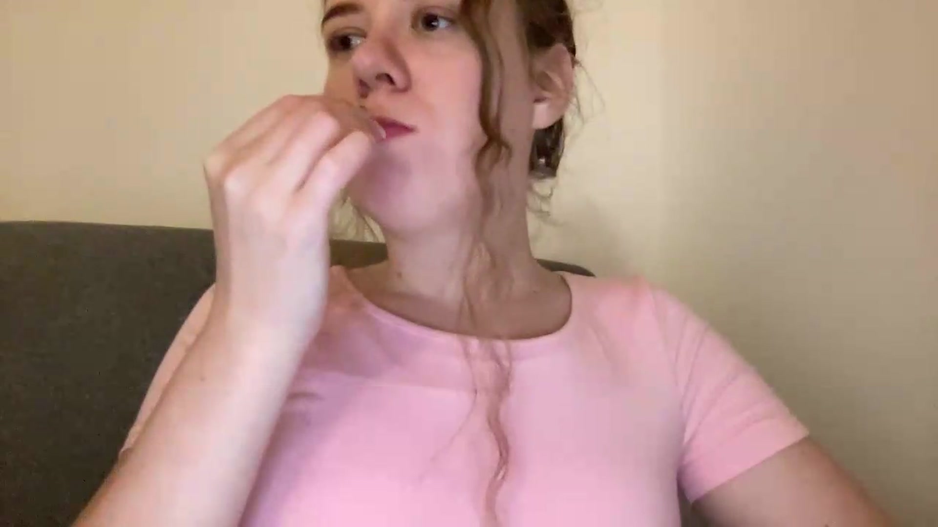 Gallery image thumbnail from BlueFlowerr's myfreecams stream on, 07/17/2026, 21:51 image 2 of 20