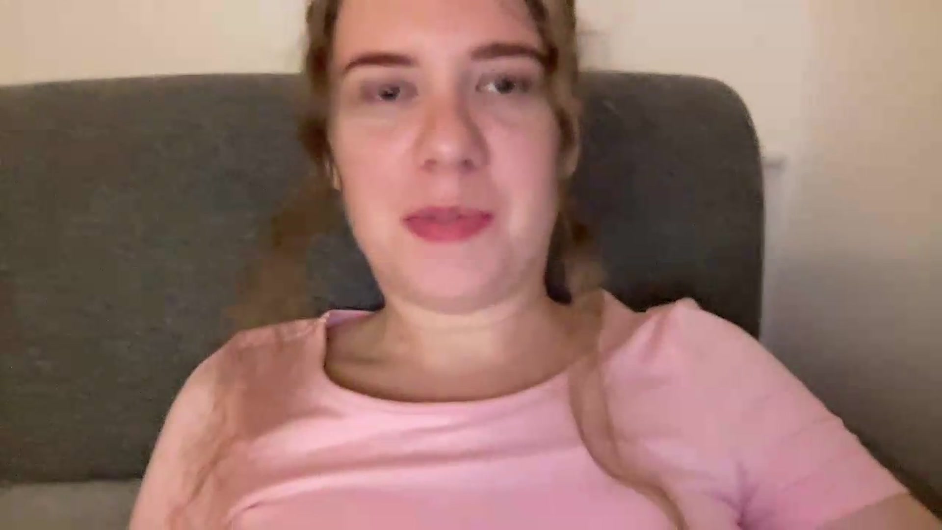 Gallery image thumbnail from BlueFlowerr's myfreecams stream on, 07/17/2026, 21:51 image 16 of 20