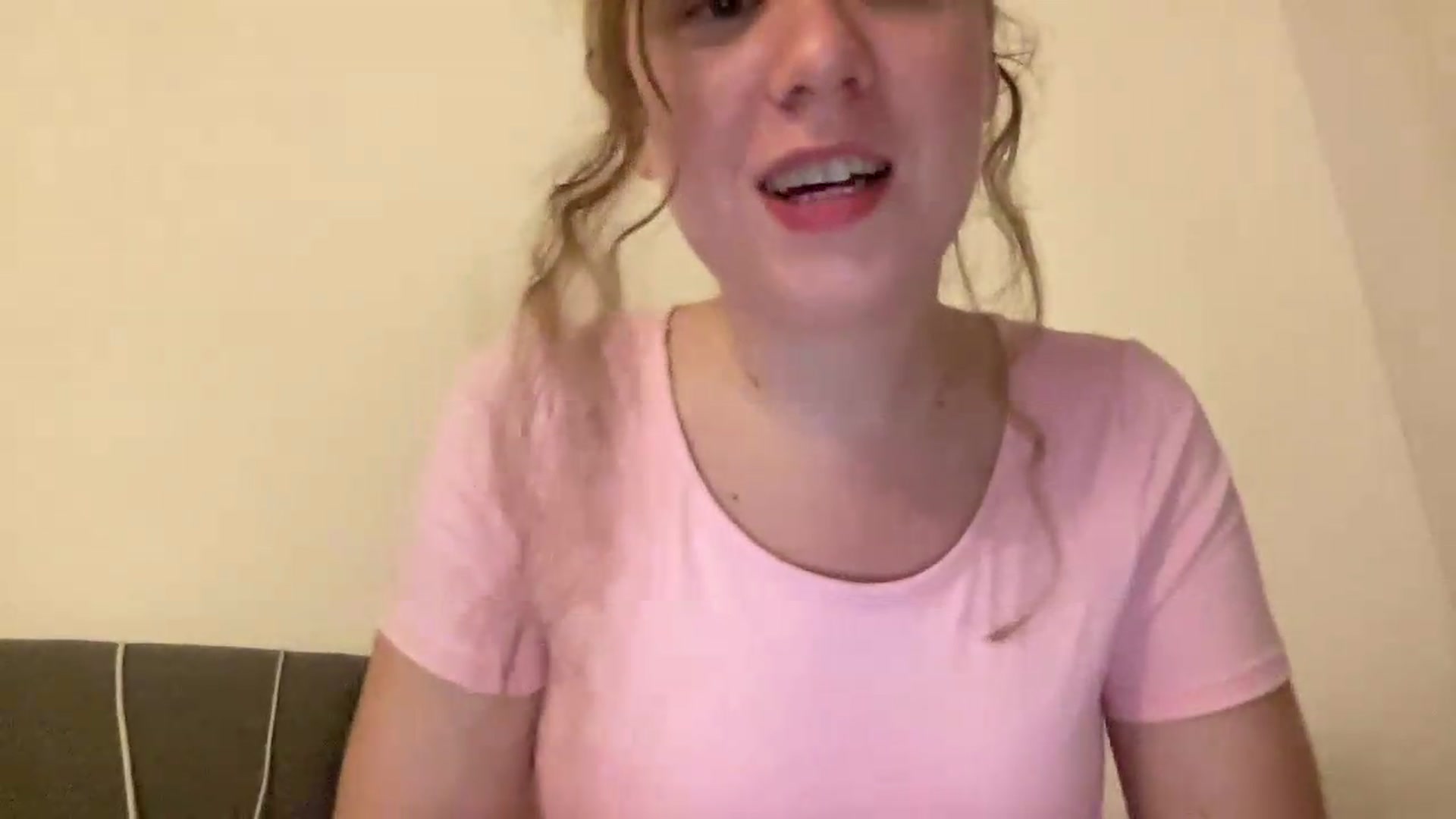 Gallery image thumbnail from BlueFlowerr's myfreecams stream on, 07/17/2026, 22:09 image 4 of 20