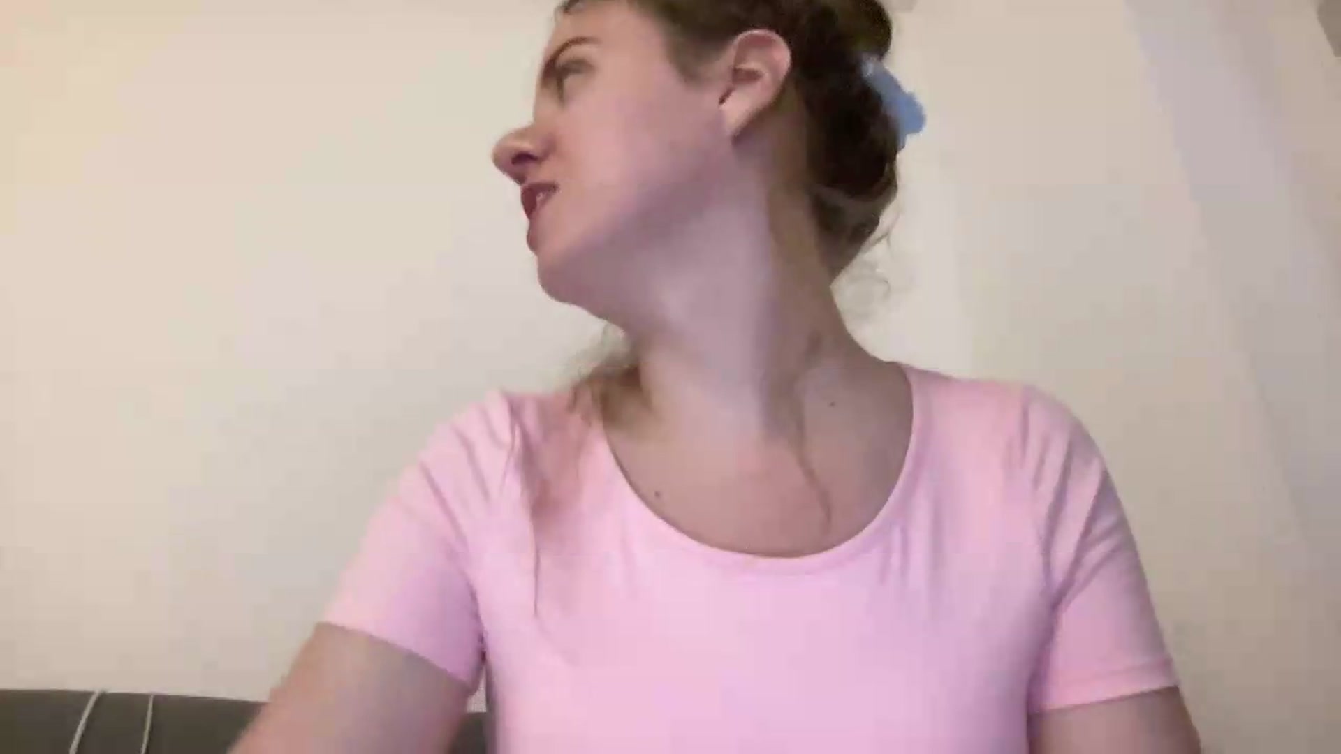 Gallery image thumbnail from BlueFlowerr's myfreecams stream on, 07/17/2026, 22:09 image 14 of 20