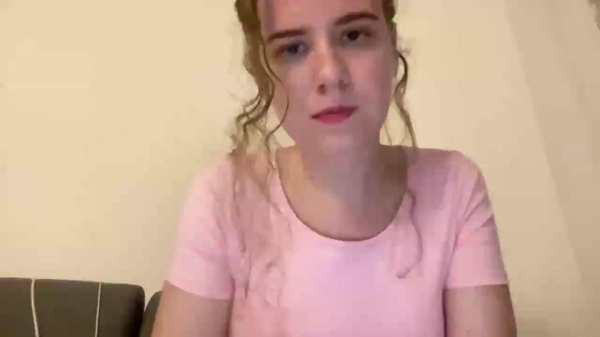 Gallery image thumbnail from BlueFlowerr's myfreecams stream on, 07/17/2026, 22:09 image 1 of 20