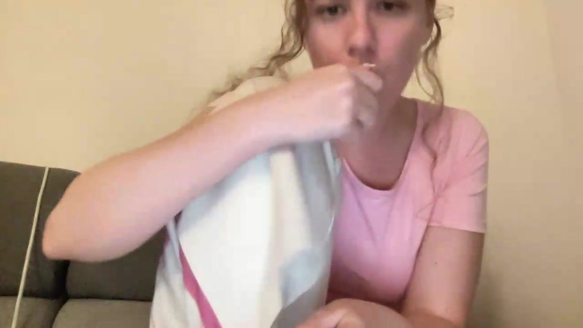 Gallery image thumbnail from BlueFlowerr's myfreecams stream on, 07/17/2026, 23:12 image 11 of 20