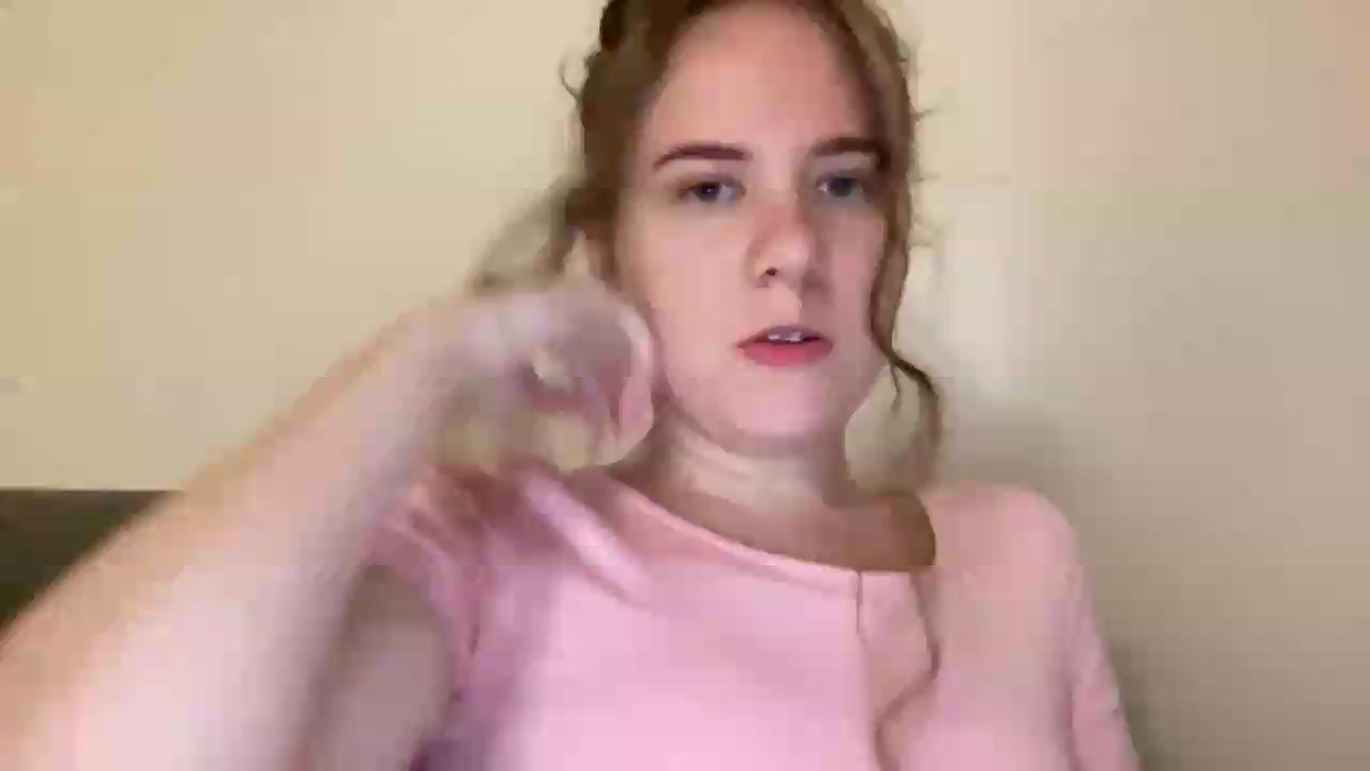 Gallery image thumbnail from BlueFlowerr's myfreecams stream on, 07/17/2026, 23:12 image 16 of 20