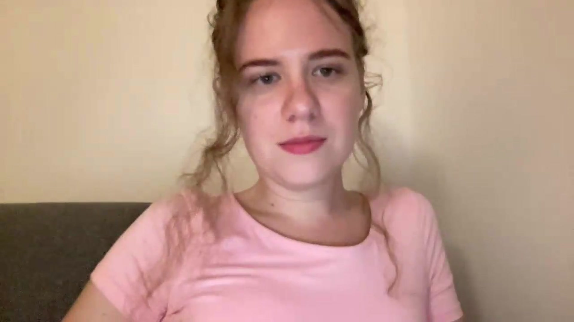 Gallery image thumbnail from BlueFlowerr's myfreecams stream on, 07/17/2026, 23:12 image 13 of 20