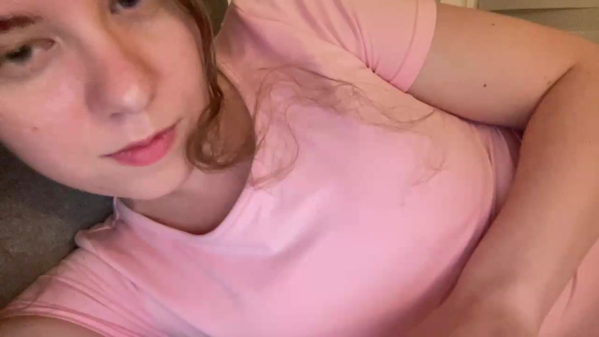 Gallery image thumbnail from BlueFlowerr's myfreecams stream on, 07/18/2026, 24:01 image 15 of 20