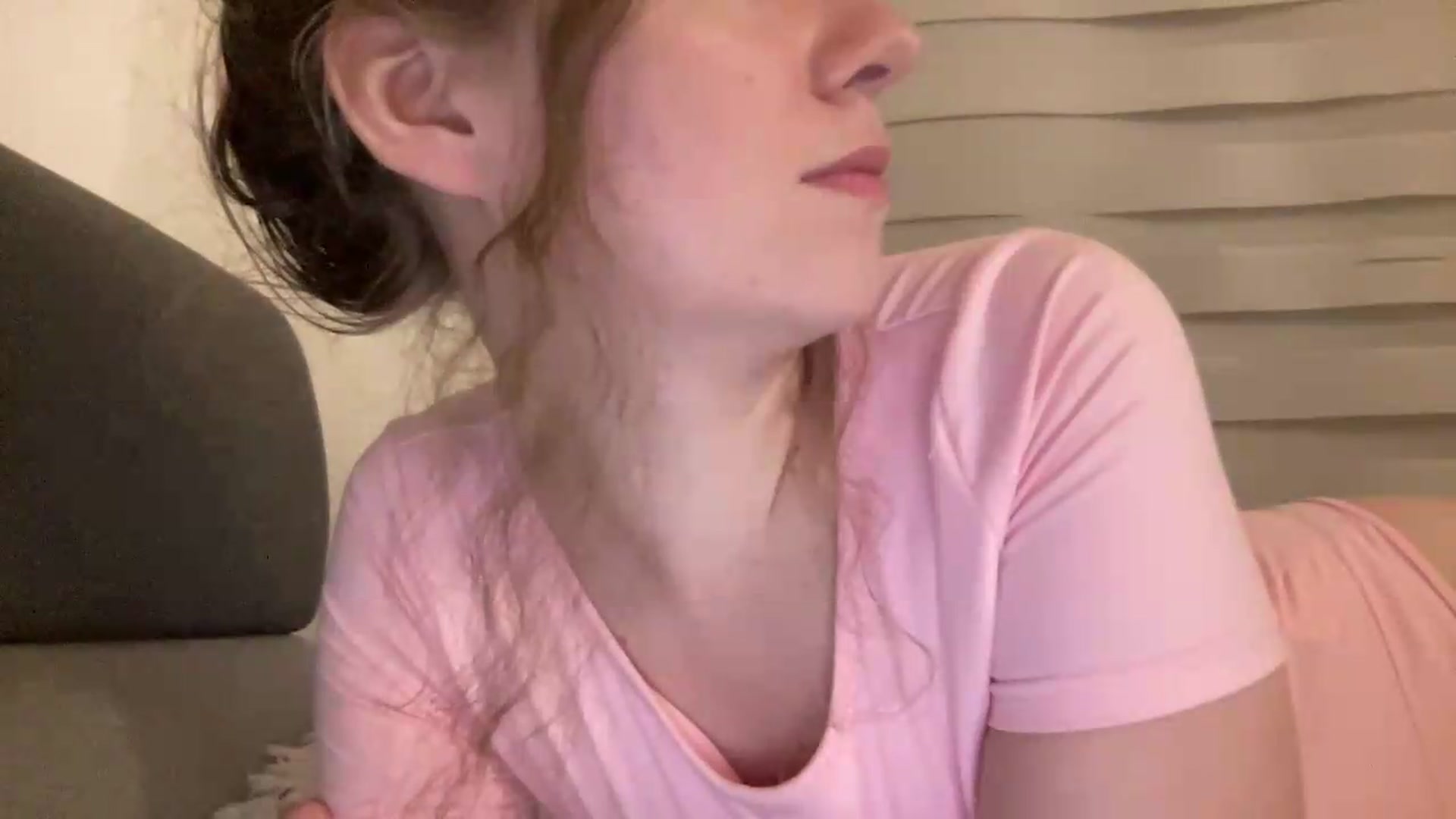 Gallery image thumbnail from BlueFlowerr's myfreecams stream on, 07/18/2026, 24:01 image 17 of 20