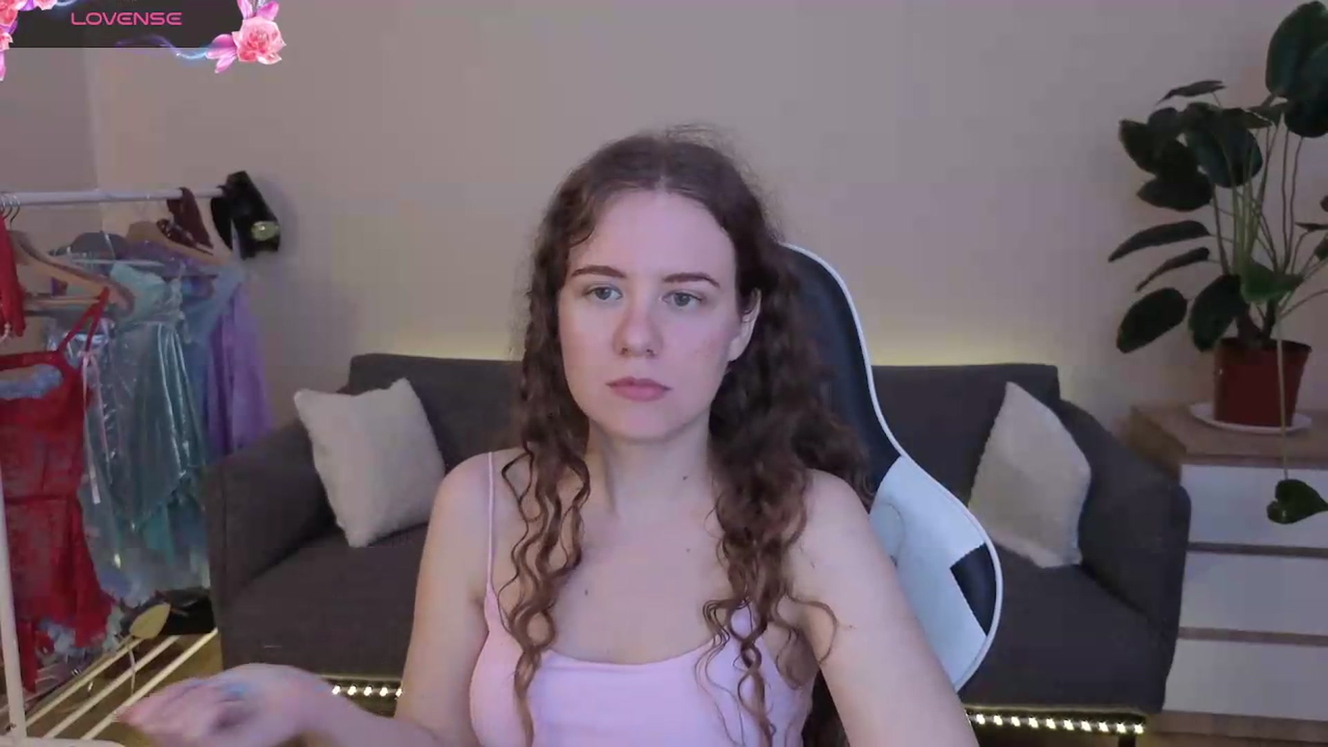Gallery image thumbnail from BlueFlowerr's myfreecams stream on, 07/18/2026, 17:42 image 2 of 20