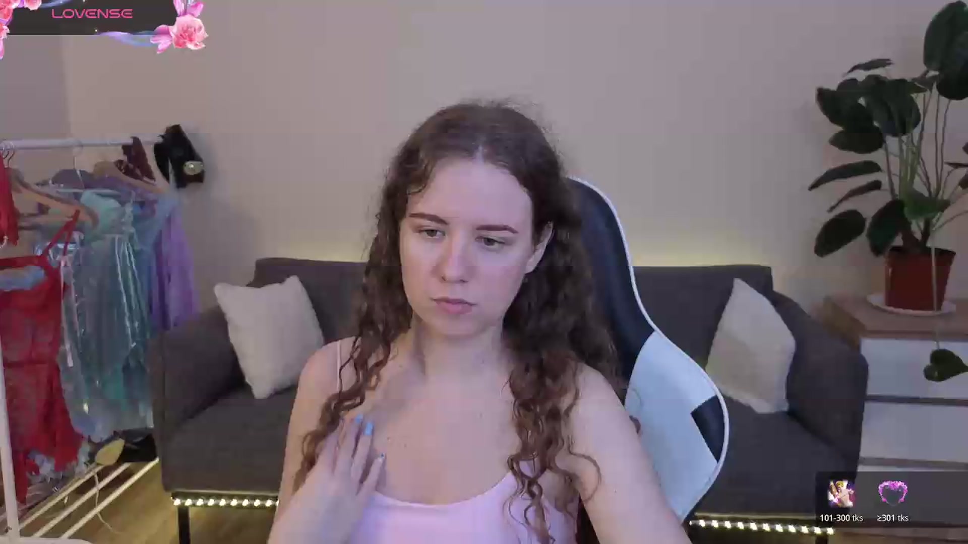Gallery image thumbnail from BlueFlowerr's myfreecams stream on, 07/18/2026, 17:42 image 1 of 20