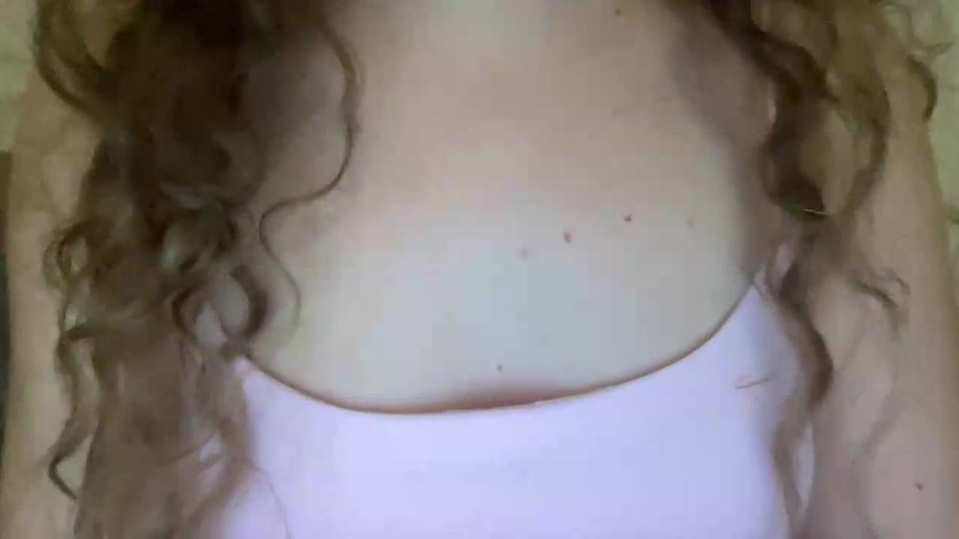 Gallery image thumbnail from BlueFlowerr's myfreecams stream on, 07/19/2026, 01:18 image 17 of 20