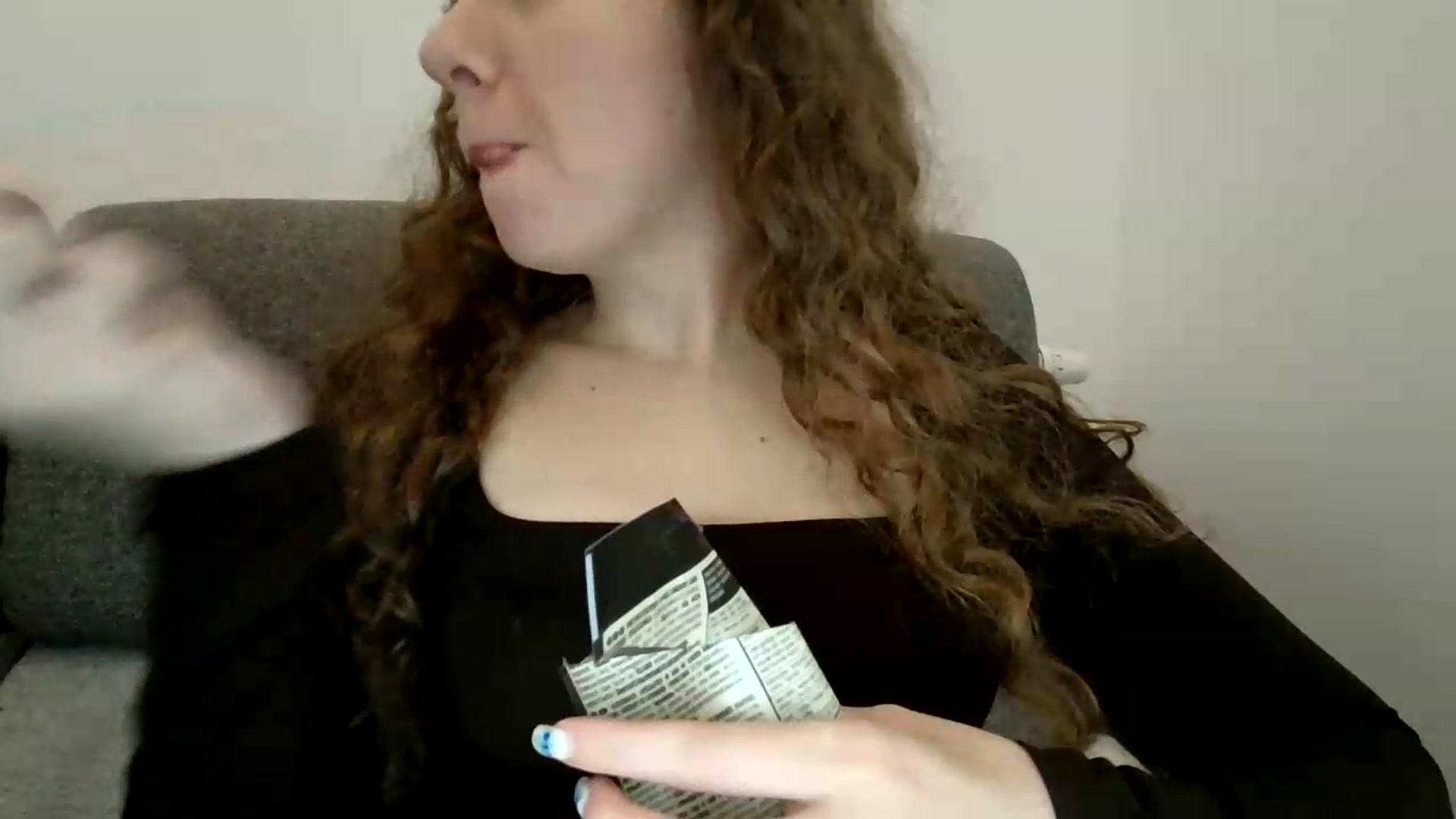 Gallery image thumbnail from BlueFlowerr's myfreecams stream on, 07/19/2026, 18:05 image 9 of 20