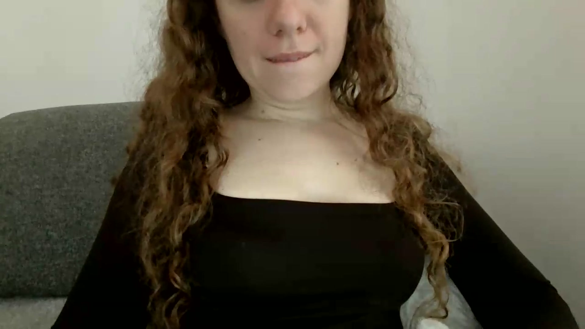 Gallery image thumbnail from BlueFlowerr's myfreecams stream on, 07/19/2026, 18:05 image 3 of 20