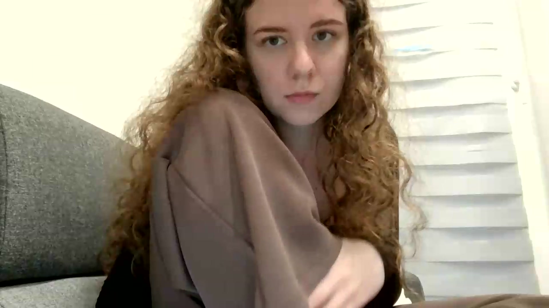 Gallery image thumbnail from BlueFlowerr's myfreecams stream on, 07/19/2026, 19:17 image 2 of 20