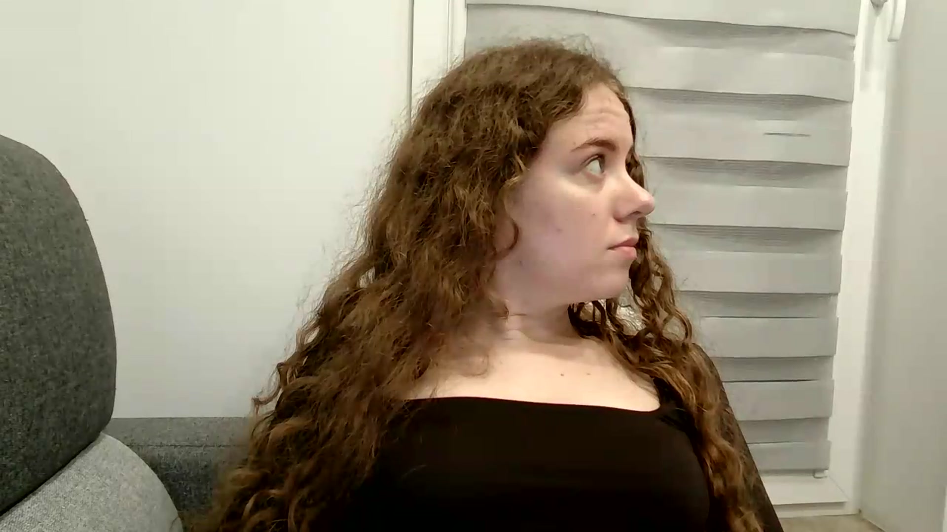 Gallery image thumbnail from BlueFlowerr's myfreecams stream on, 07/19/2026, 19:17 image 8 of 20