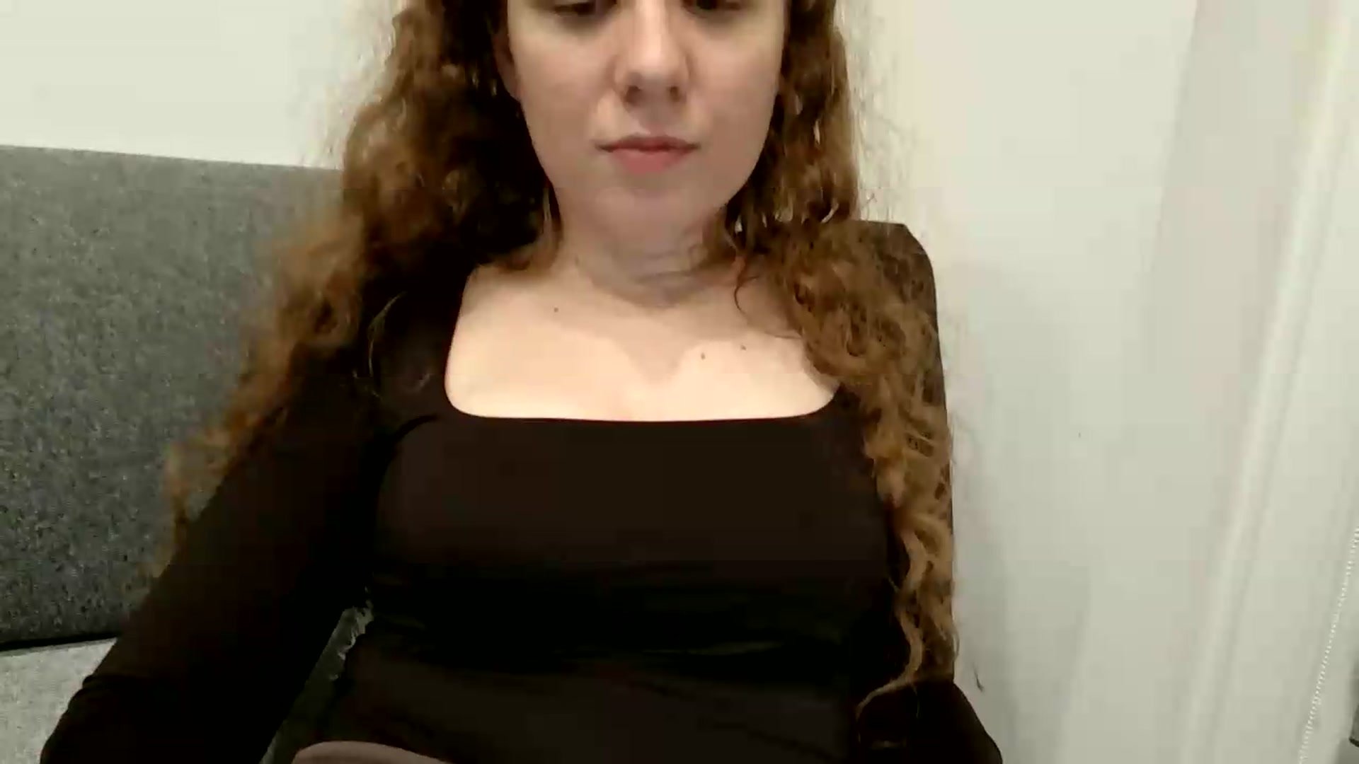 Gallery image thumbnail from BlueFlowerr's myfreecams stream on, 07/19/2026, 21:25 image 16 of 20