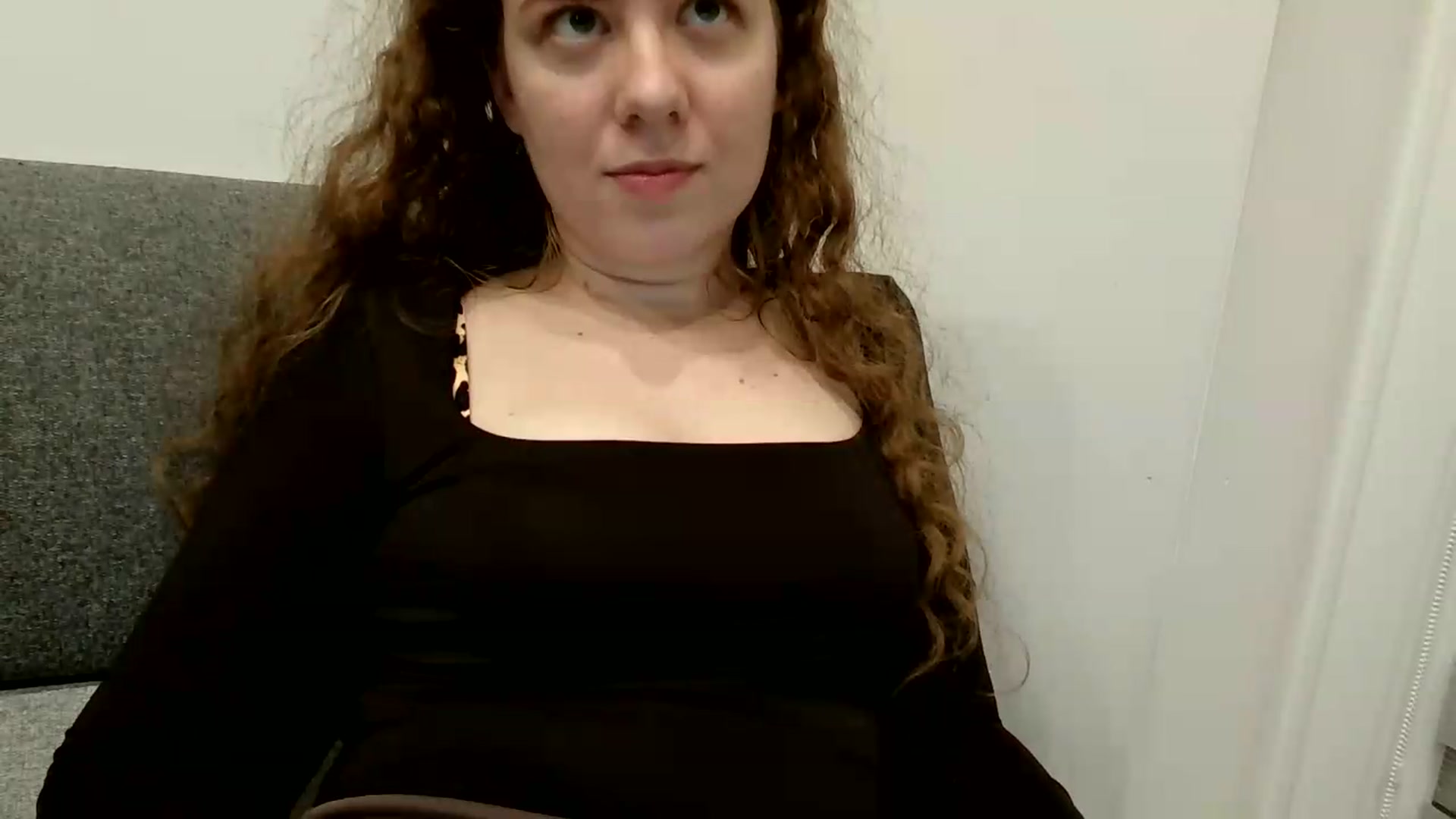 Gallery image thumbnail from BlueFlowerr's myfreecams stream on, 07/19/2026, 21:25 image 7 of 20