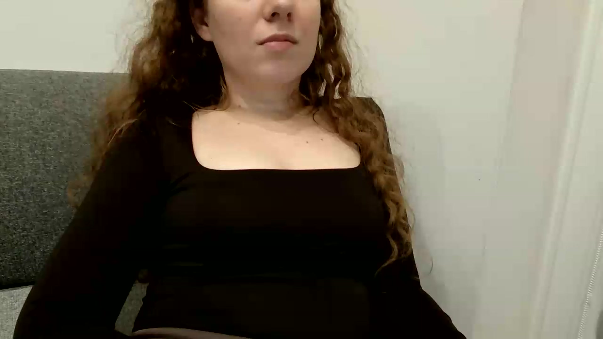 Gallery image thumbnail from BlueFlowerr's myfreecams stream on, 07/19/2026, 21:25 image 9 of 20