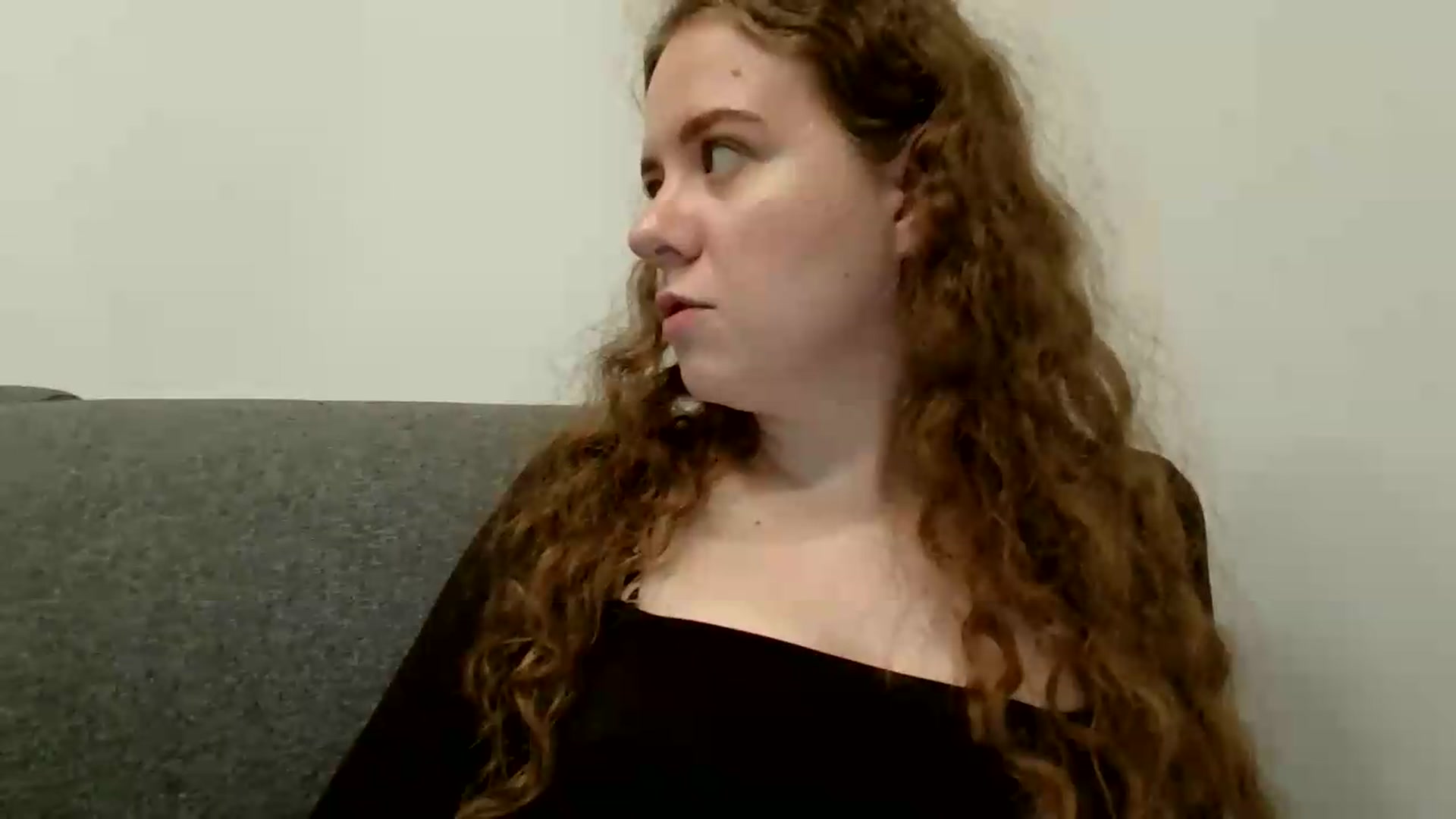 Gallery image thumbnail from BlueFlowerr's myfreecams stream on, 07/19/2026, 22:44 image 16 of 20