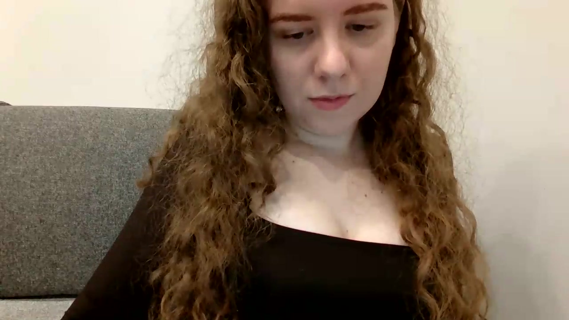 Gallery image thumbnail from BlueFlowerr's myfreecams stream on, 07/19/2026, 22:44 image 6 of 20