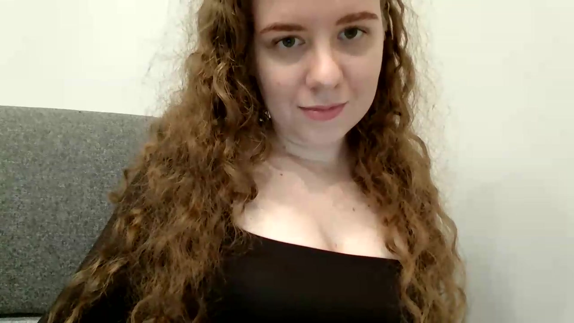 Gallery image thumbnail from BlueFlowerr's myfreecams stream on, 07/19/2026, 22:44 image 4 of 20