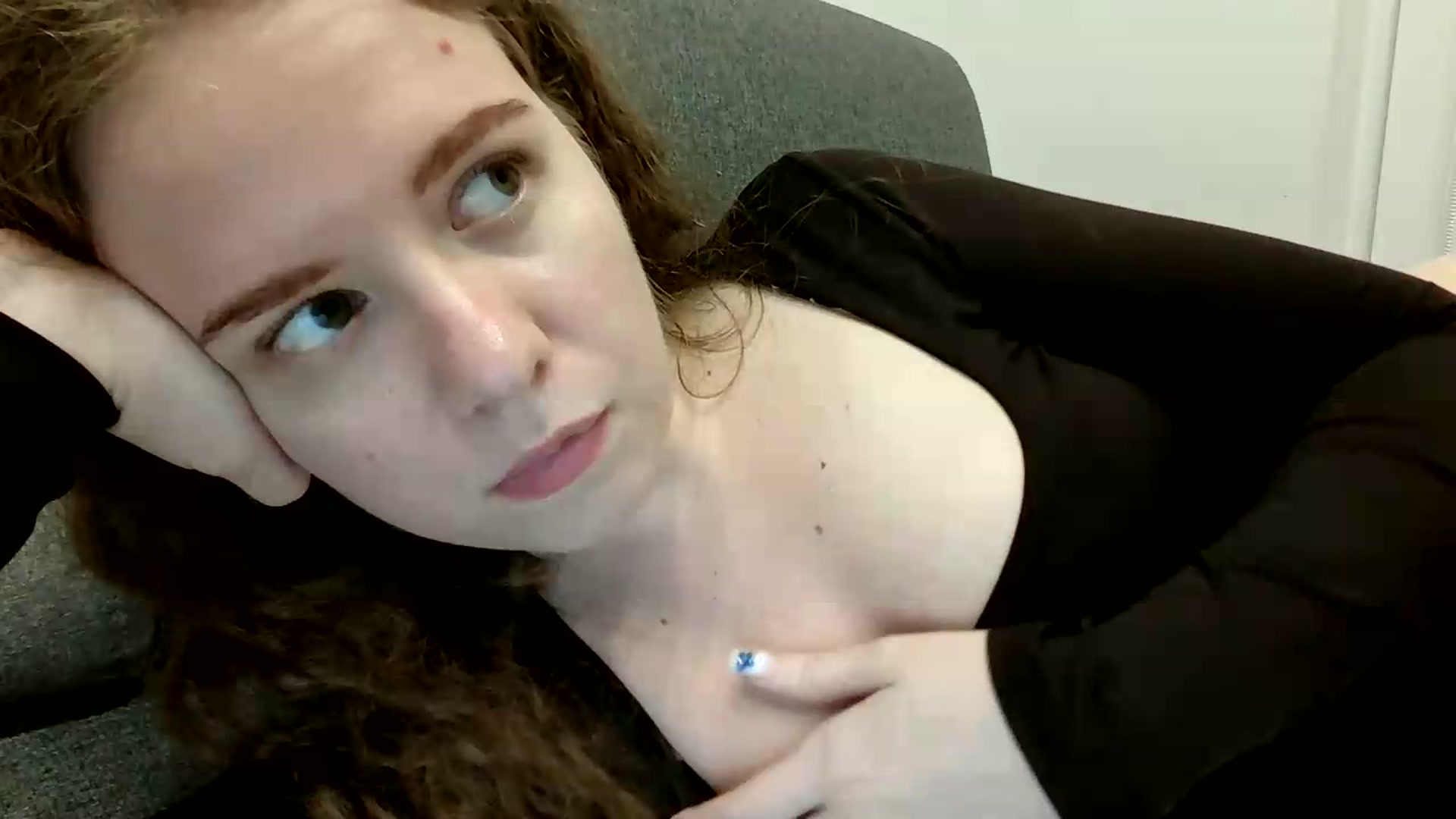 Gallery image thumbnail from BlueFlowerr's myfreecams stream on, 07/20/2026, 24:00 image 9 of 20