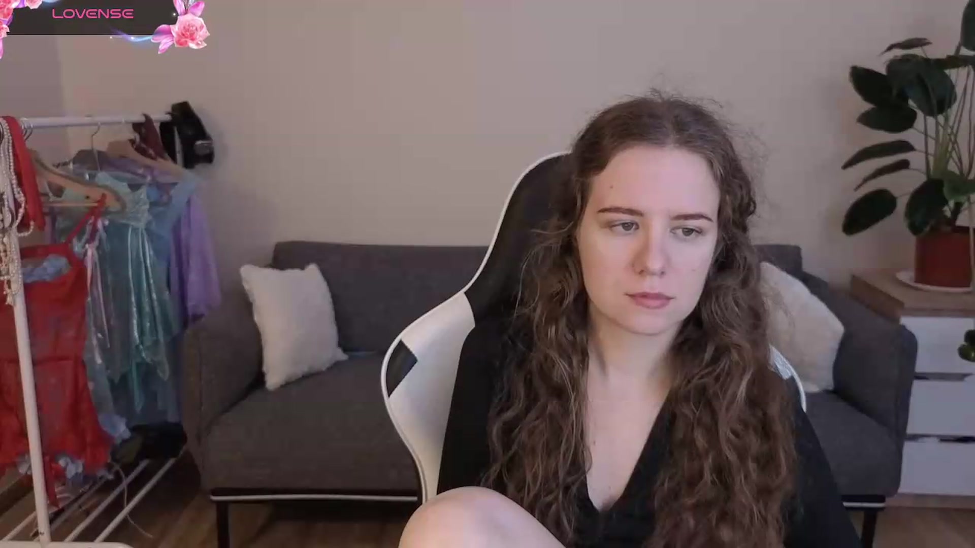 Gallery image thumbnail from BlueFlowerr's myfreecams stream on, 07/20/2026, 17:10 image 5 of 20