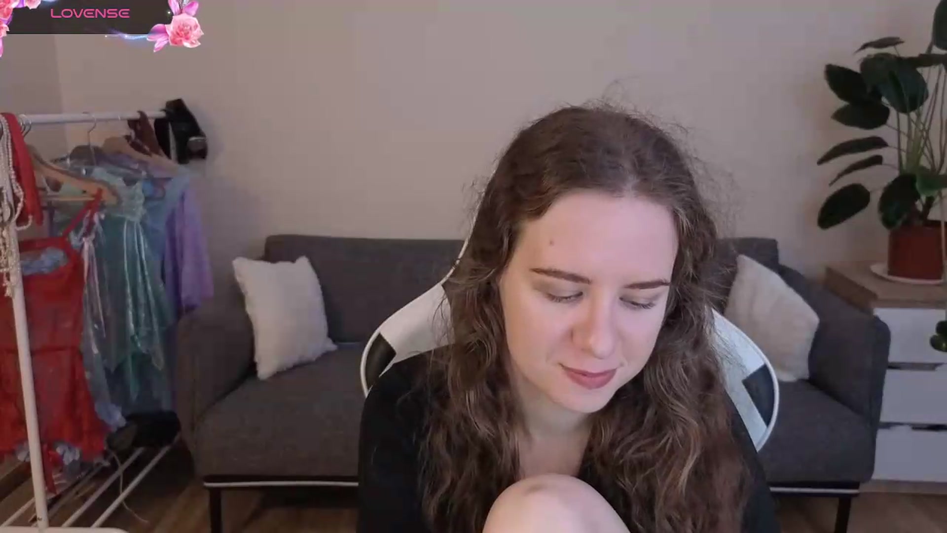 Gallery image thumbnail from BlueFlowerr's myfreecams stream on, 07/20/2026, 17:10 image 3 of 20