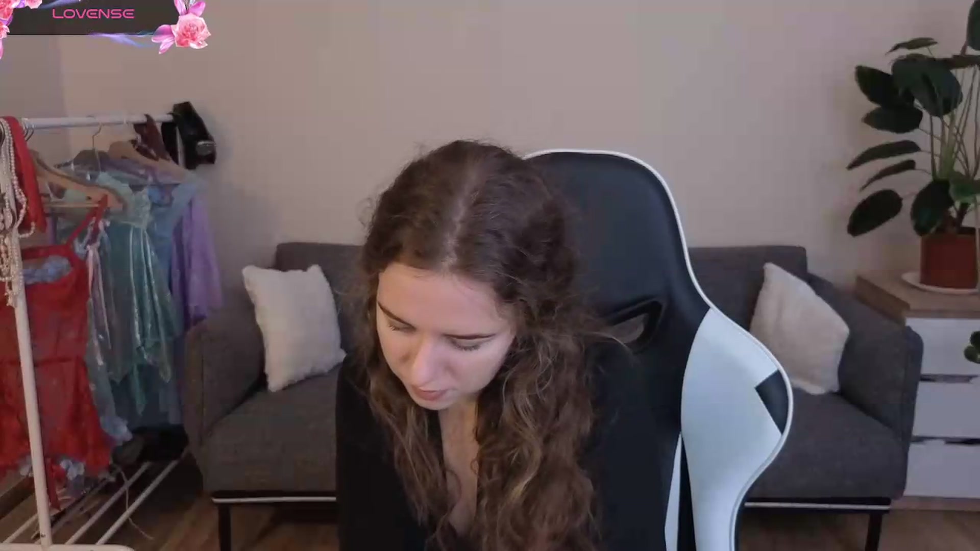 Gallery image thumbnail from BlueFlowerr's myfreecams stream on, 07/20/2026, 17:10 image 20 of 20
