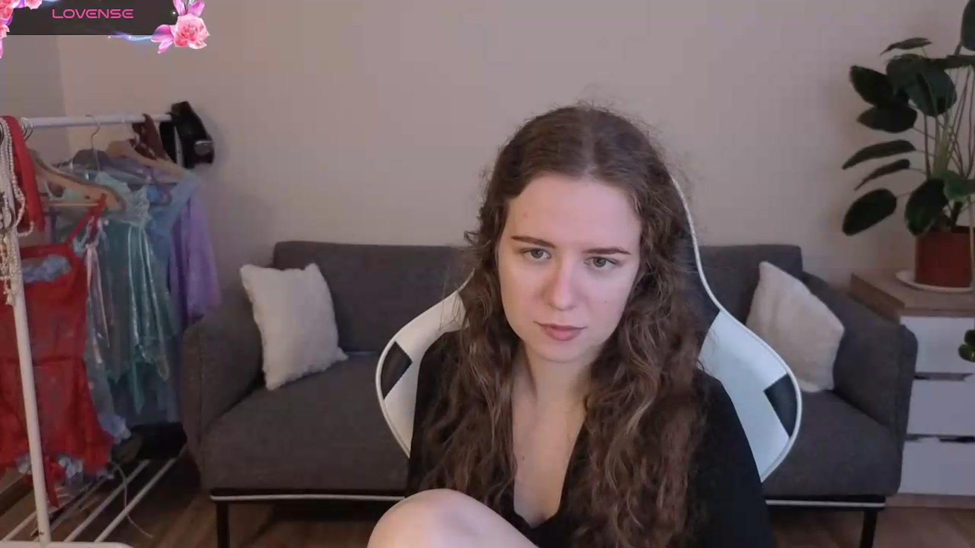Gallery image thumbnail from BlueFlowerr's myfreecams stream on, 07/20/2026, 17:10 image 7 of 20