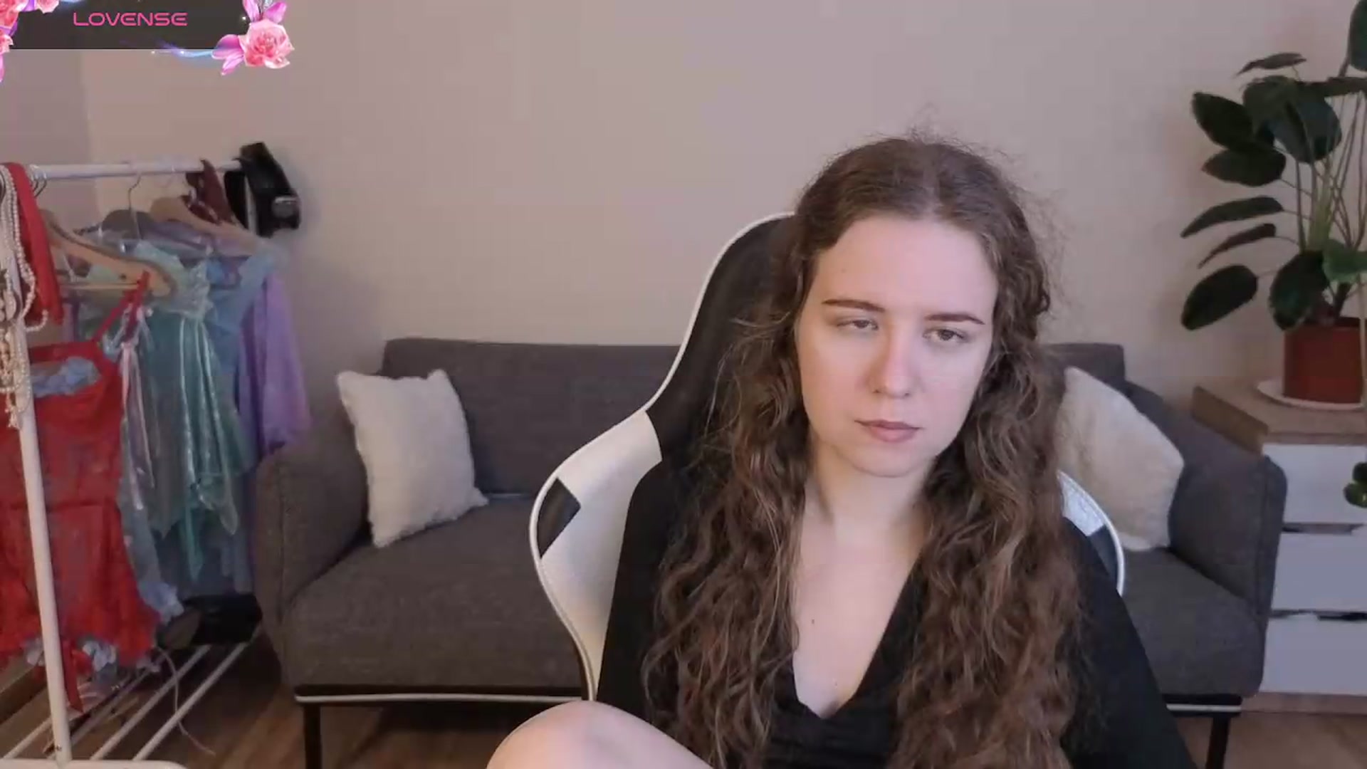 Gallery image thumbnail from BlueFlowerr's myfreecams stream on, 07/20/2026, 17:10 image 9 of 20