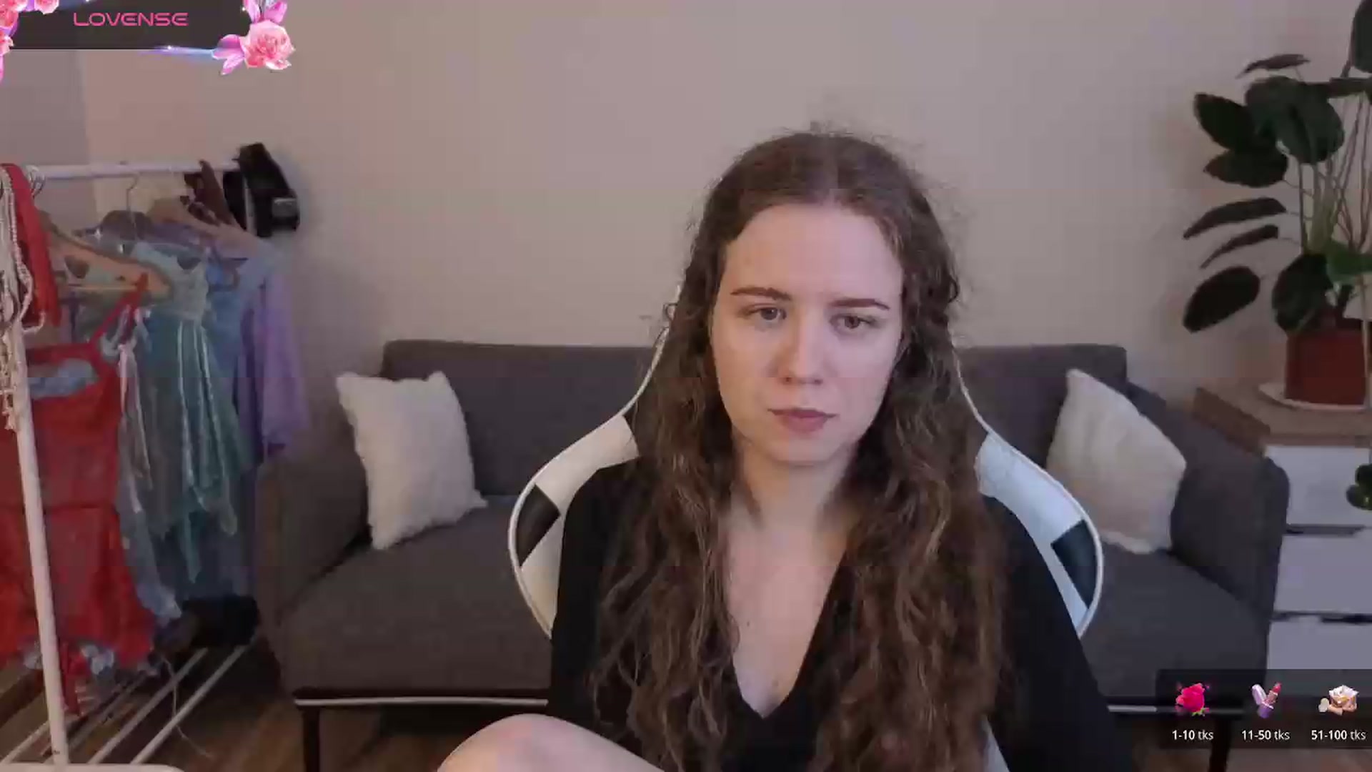 Gallery image thumbnail from BlueFlowerr's myfreecams stream on, 07/20/2026, 17:10 image 1 of 20