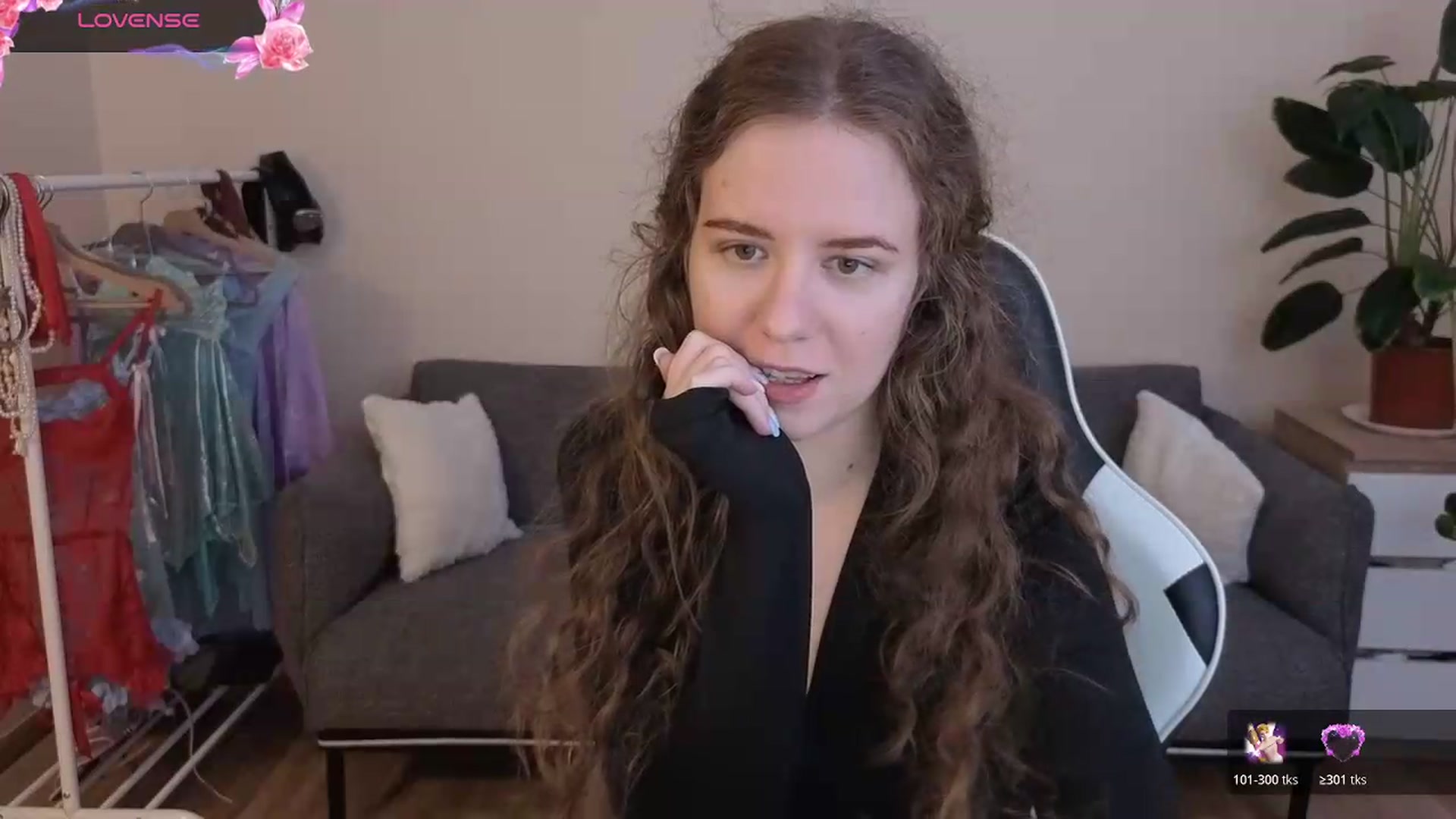 Gallery image thumbnail from BlueFlowerr's myfreecams stream on, 07/20/2026, 17:51 image 20 of 20