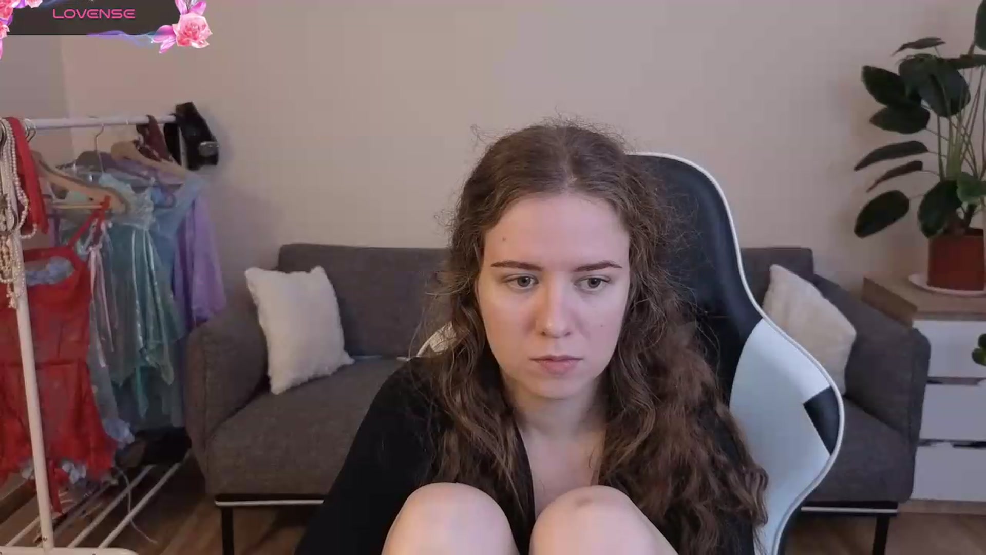 Gallery image thumbnail from BlueFlowerr's myfreecams stream on, 07/20/2026, 17:51 image 11 of 20