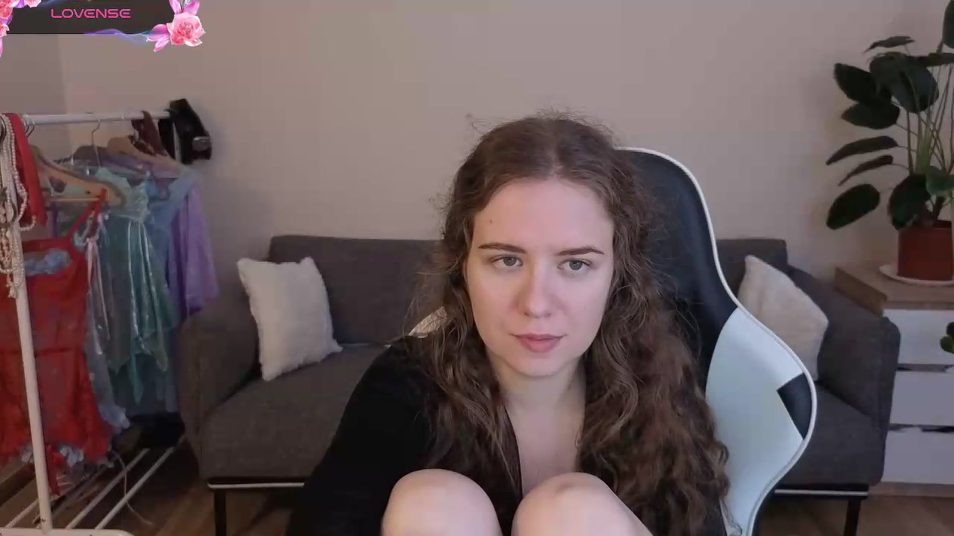 Gallery image thumbnail from BlueFlowerr's myfreecams stream on, 07/20/2026, 17:51 image 12 of 20